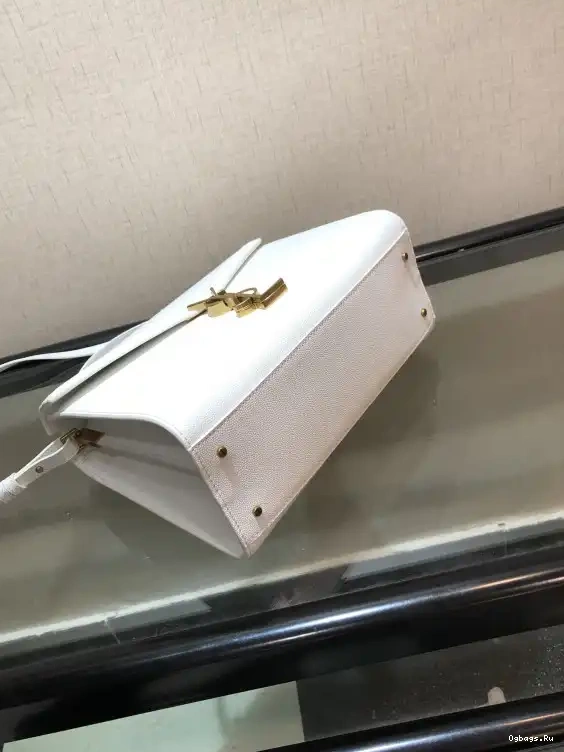 YSL TOP HANDLE CASSANDRA BAG MEDIUM 0522